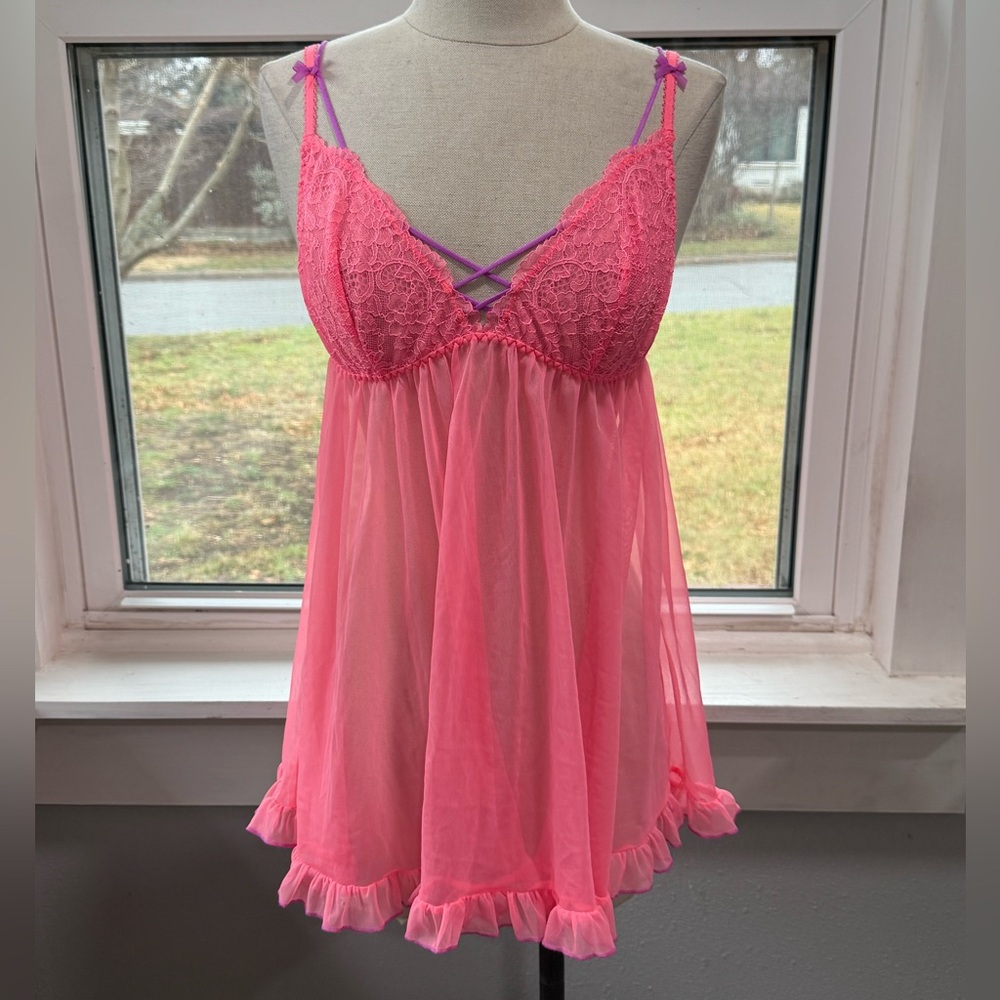 NWOT Victoria's Secret Dream Angels Soft Flyaway Babydoll‎ Size Medium Ruffled